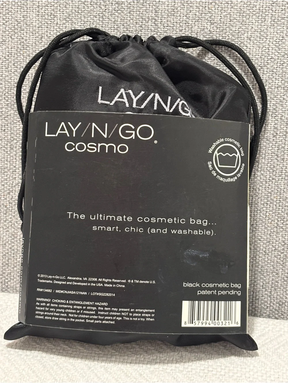 🩵LAY N GO Cosmo Drawstring Cosmetic Pouch — Black